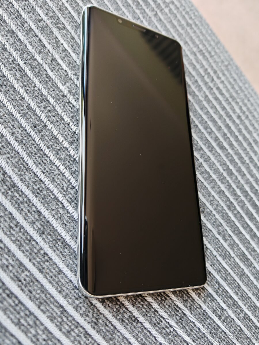Huawei Mate 50 Pro stříbrný - 2