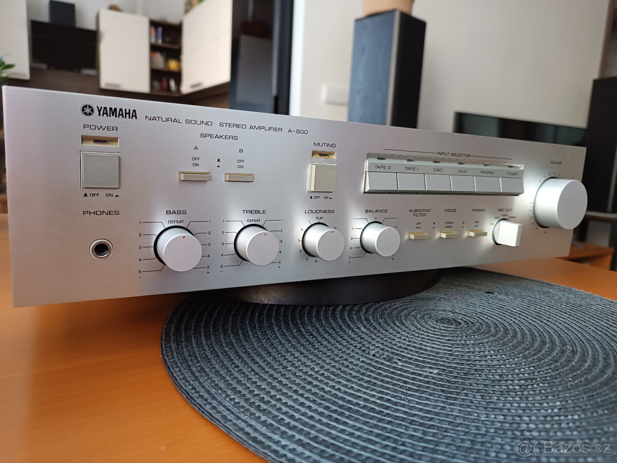 zesilovač Yamaha A-500 - 2