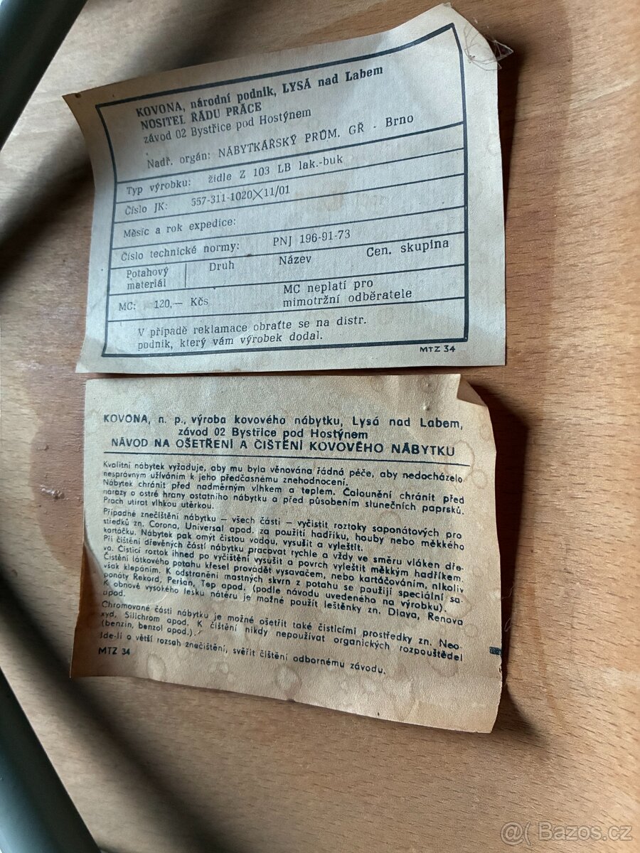 židle s kovovou konstrukcí - 2