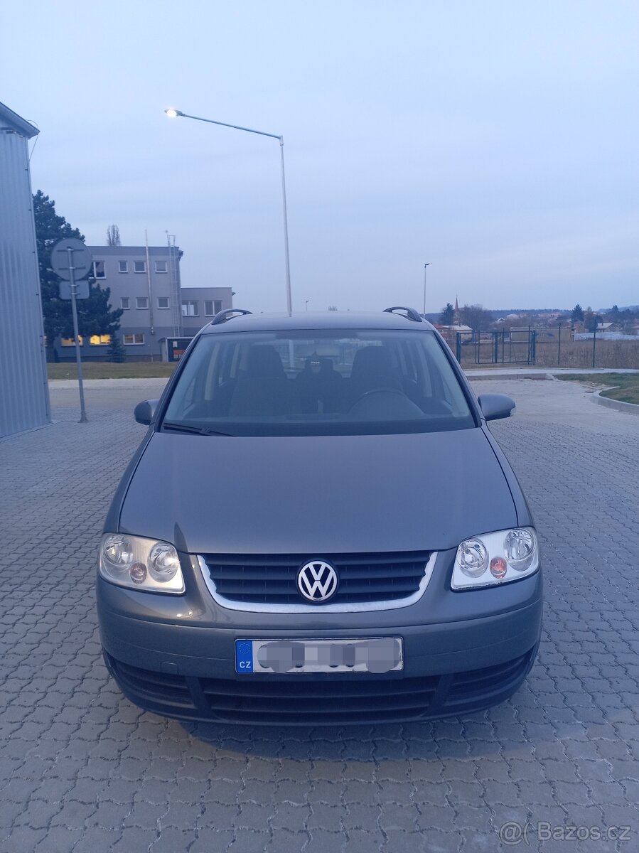 Volkswagen Touran - 2