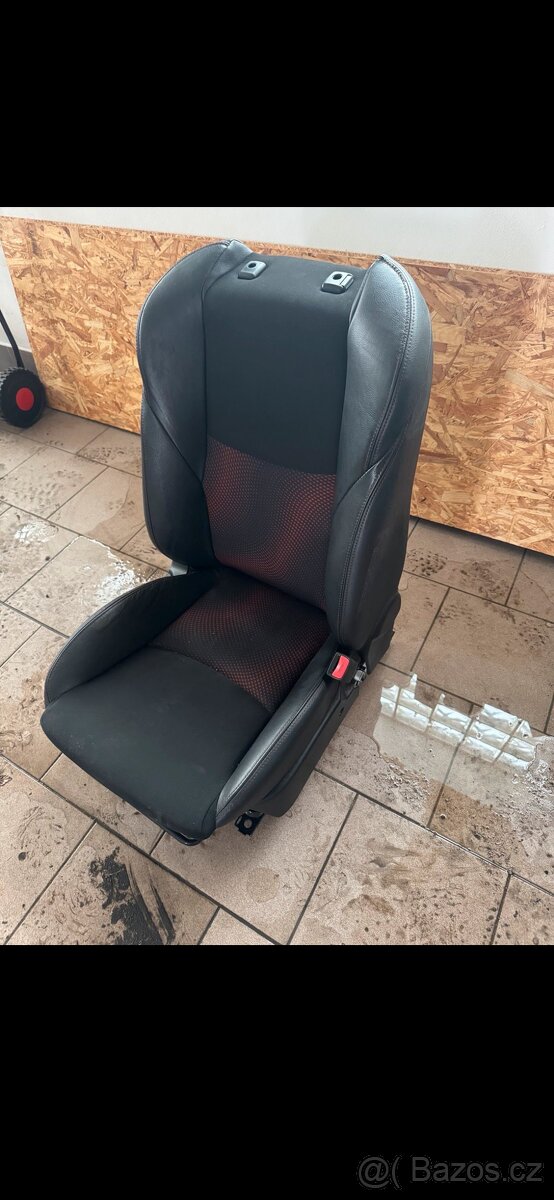 Sedačka spolujezdce Mazda 3 MPs BL - 2