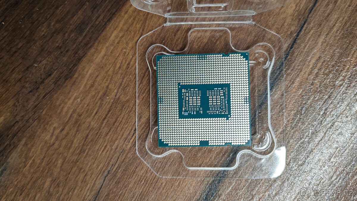 Intel Core i7-10700KF - 2