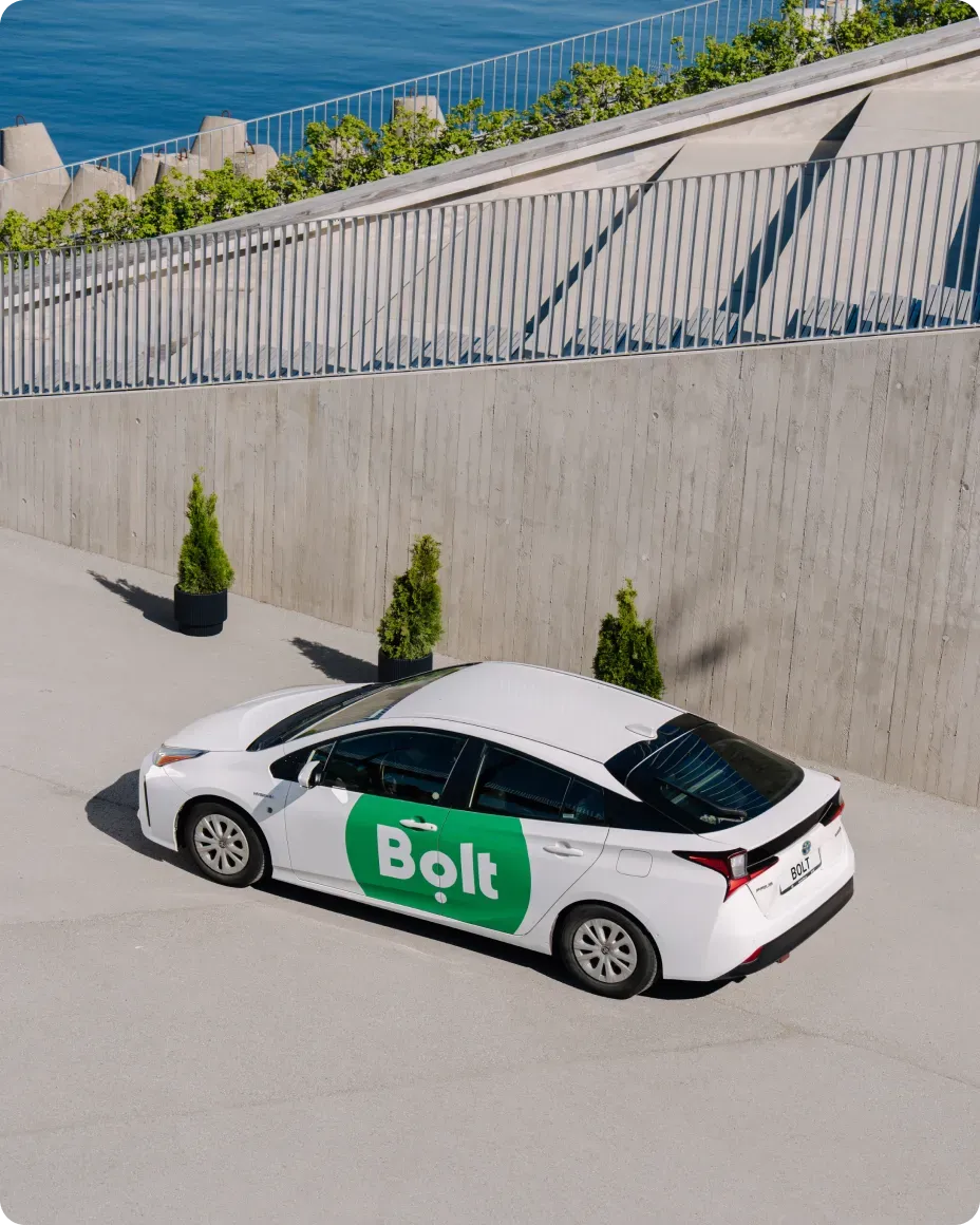 HLEDÁME ŘIDIČE BOLT A KURÝRY - 2