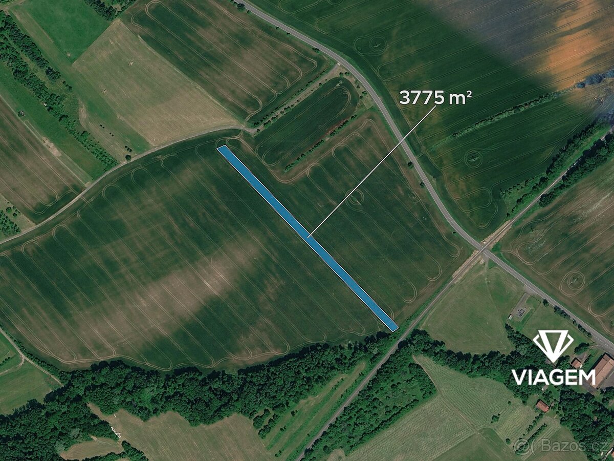 Pole 3 775 m² - 2