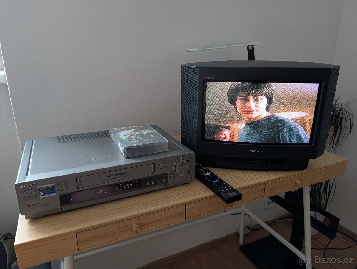 Sony Trinitron KV-16WT1K - 2