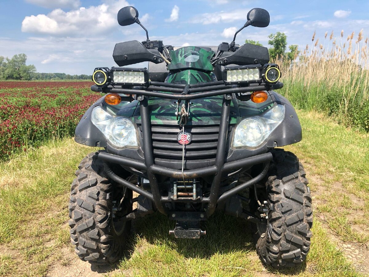 Čtyřkolka CF Moto Gladiator X6 EFI long