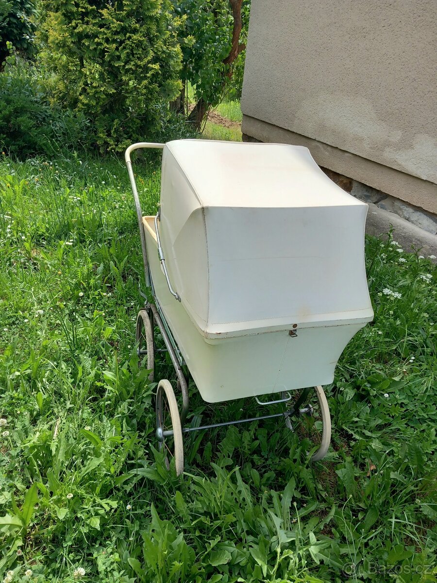 Retro kočárek Liberta - 2