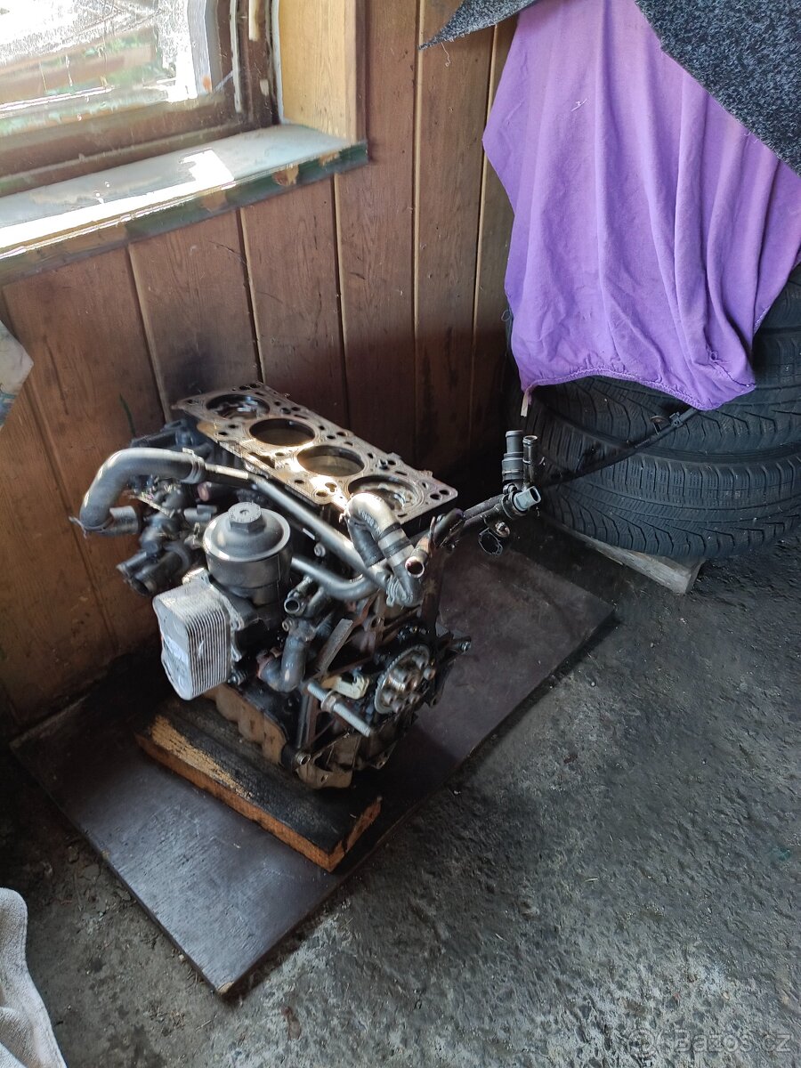 T5 turbo 103kw dále 25tdi. A vstriky - 2