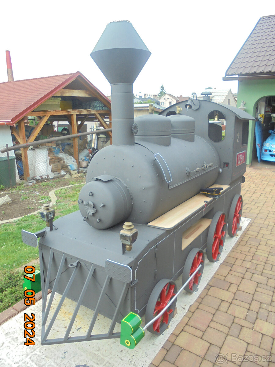 ZAHRADNí GRiL,UDíRNA - 2