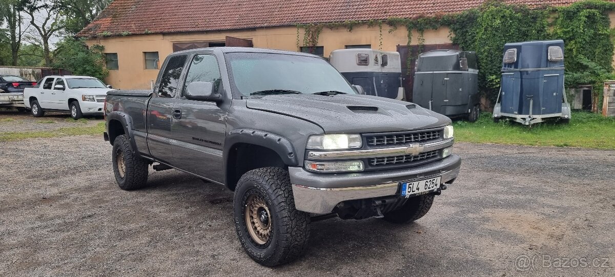 Chevrolet Silverado 4.7 V8 4x4