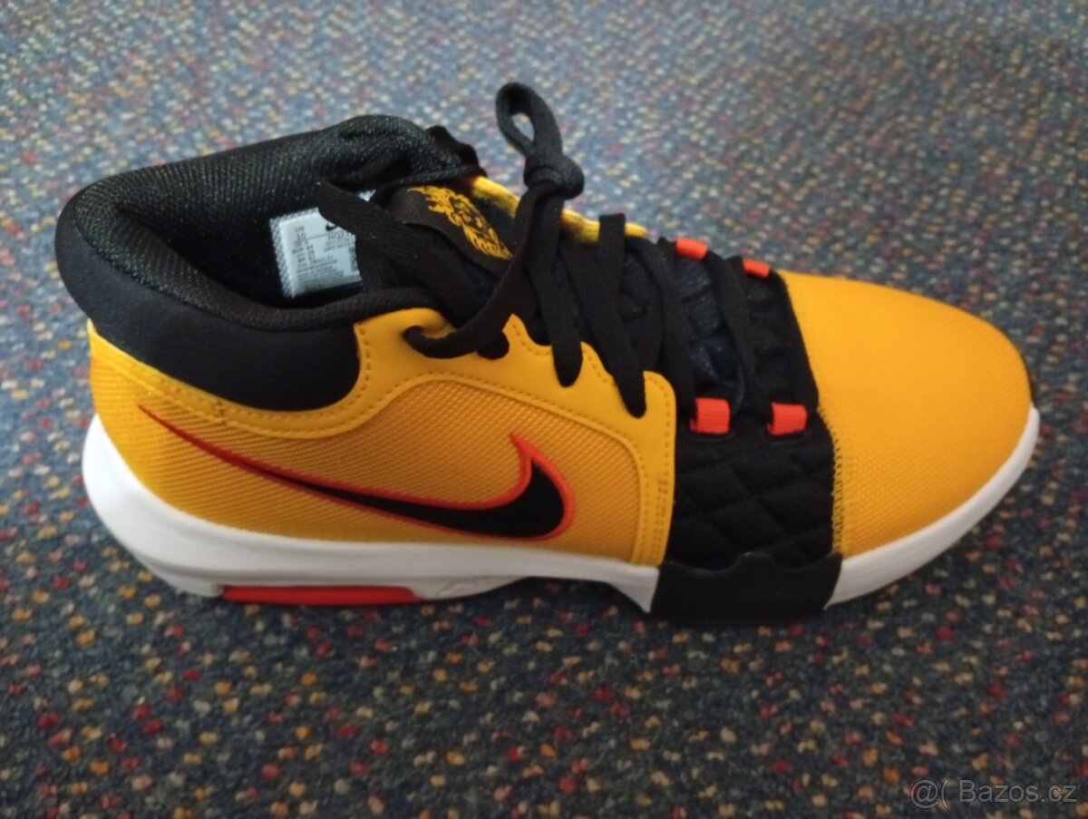 ORIGINÁLNÍ BOTY NIKE LEBRON WITNESS VIII 44 - 2