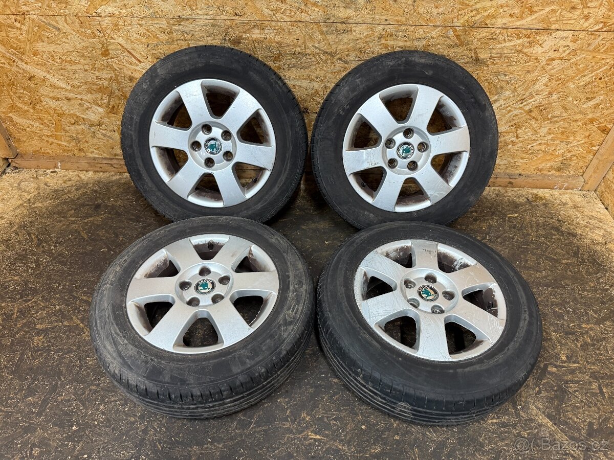 SADA ALU KOL ŠKODA 1Z0601025K 5x112 57,1mm ET47 195/65 R15 - 2
