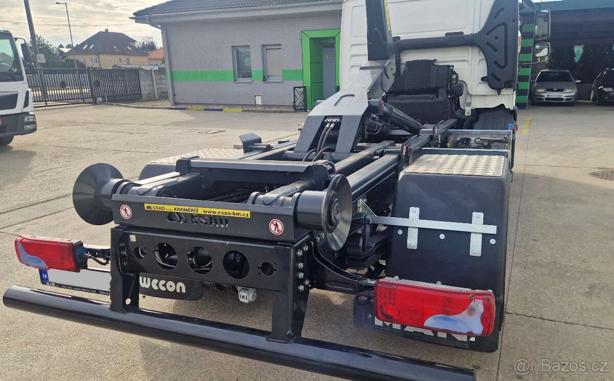 MAN TGL hákový nosič kontajnerov - 2