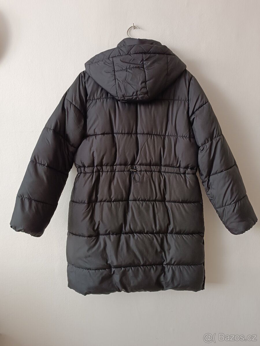 Černý kabát vel. L - 2