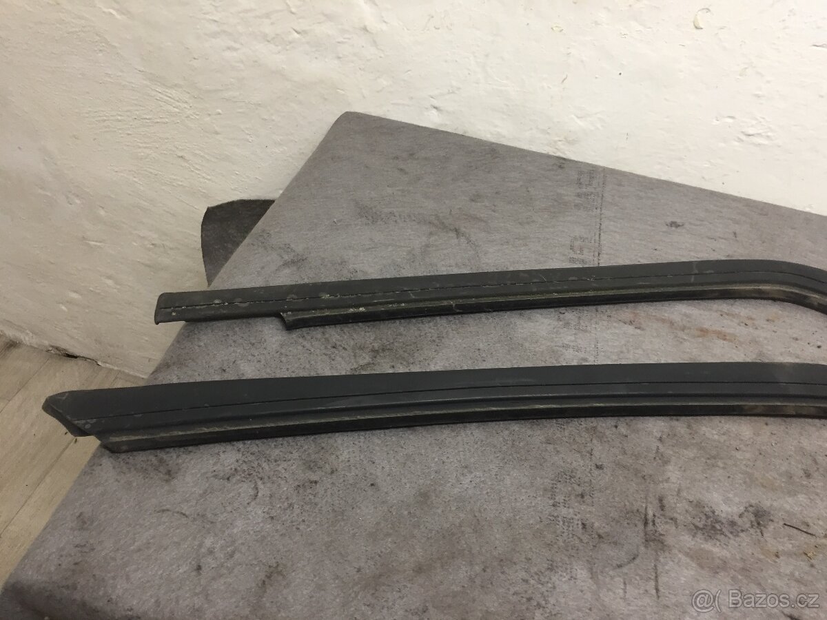 ŠKODA FELICIA PICK-UP 1995-2002 - LIŠTY NAD DVEŘE - 2