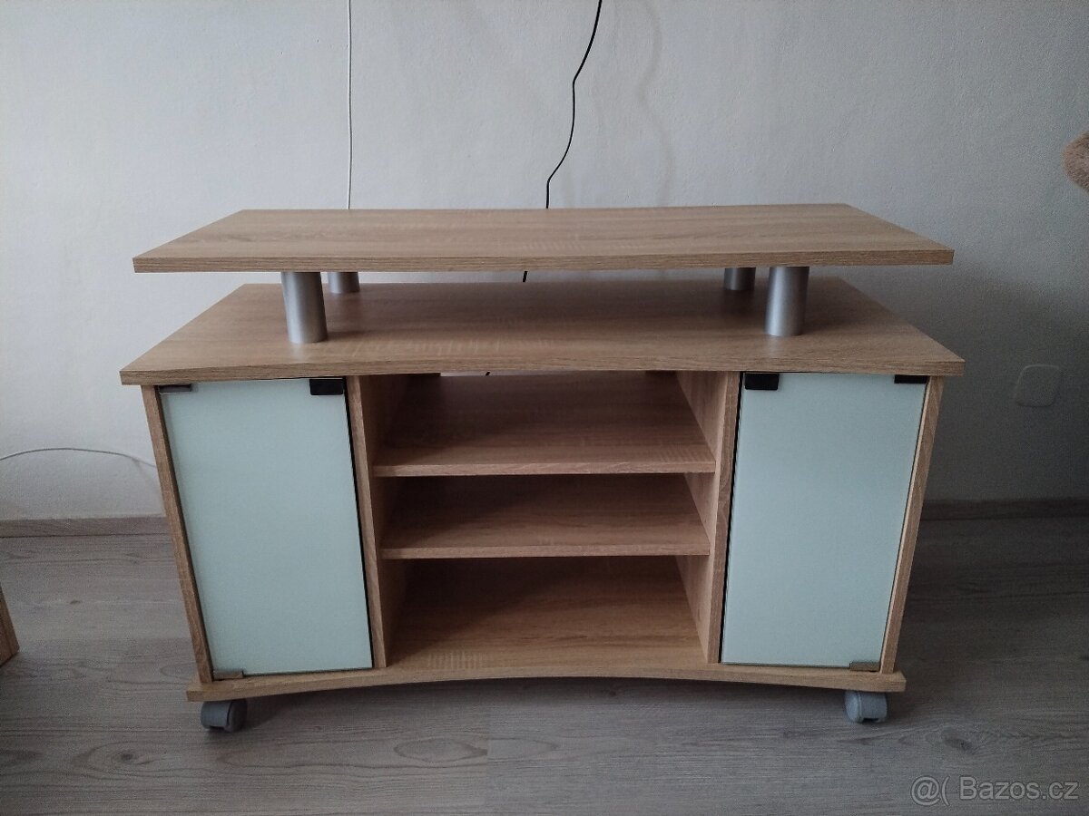 Televizní stolek - 2