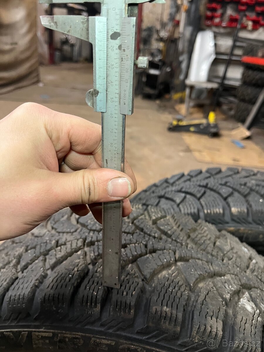 Prodám pneu 195/55R15 - 2