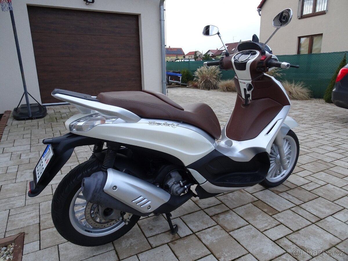 Piaggio Beverly 300 - 2