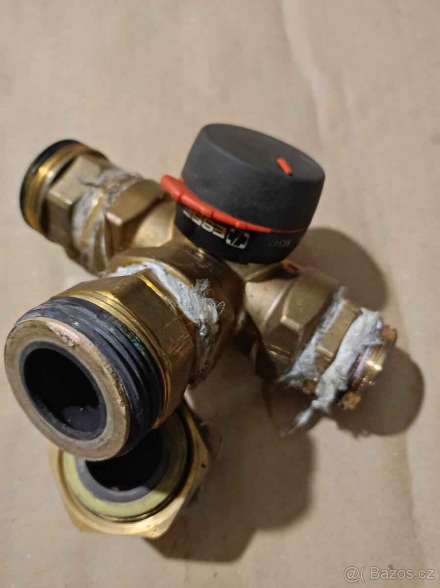 Trojcestny směšovací ventil - 2