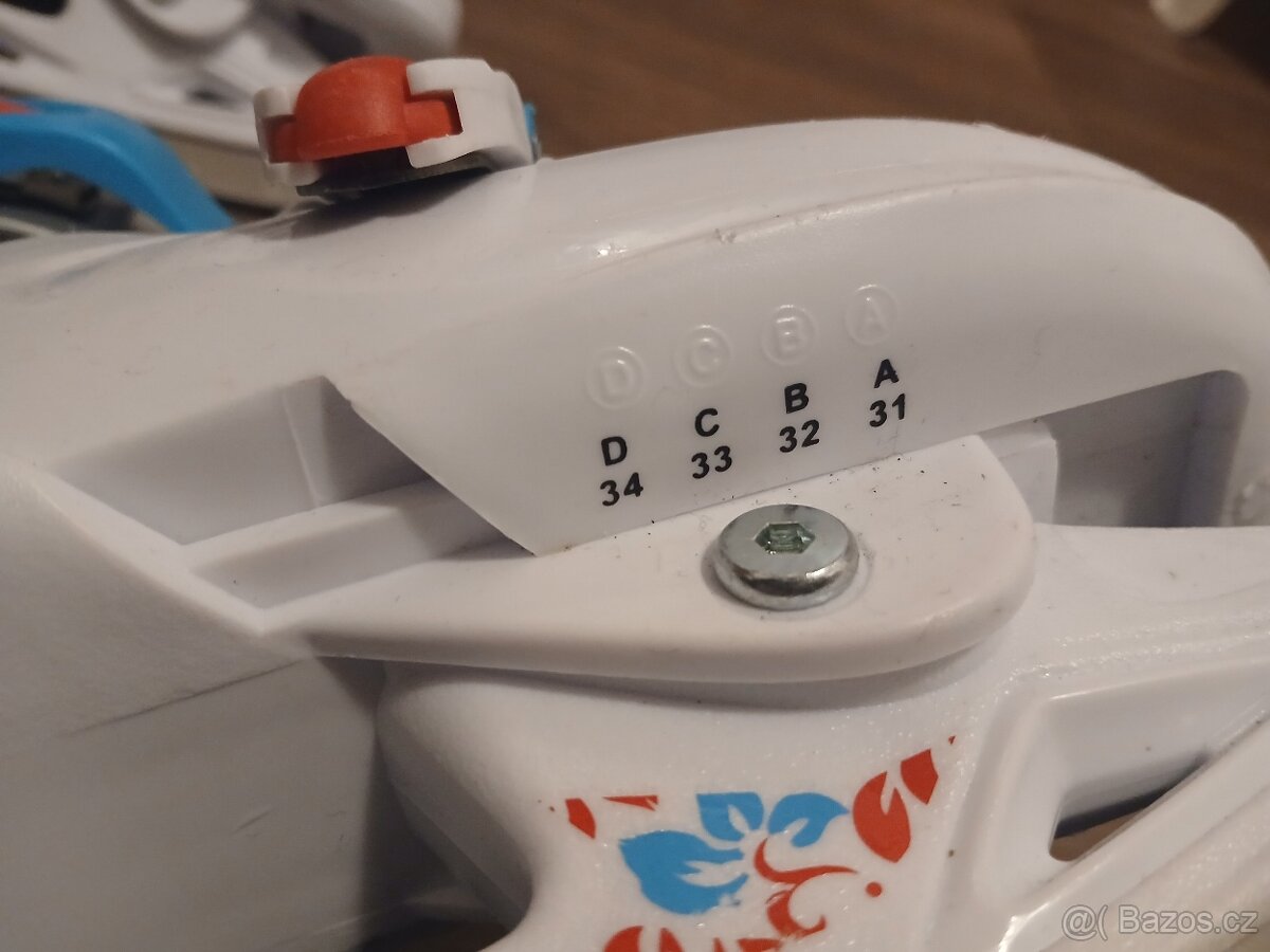 Dětské brusle (+ dvě helmy) - 2