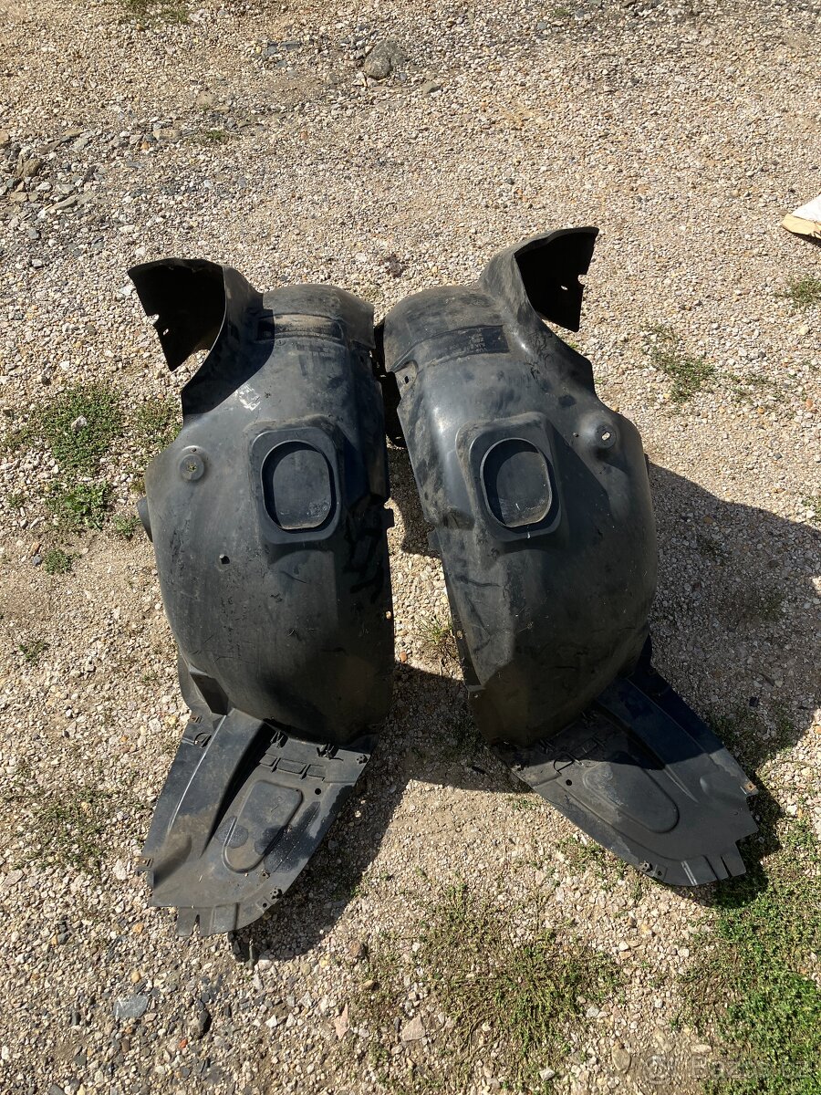 levy pravy predni podbeh podbehy skoda rapid - 2