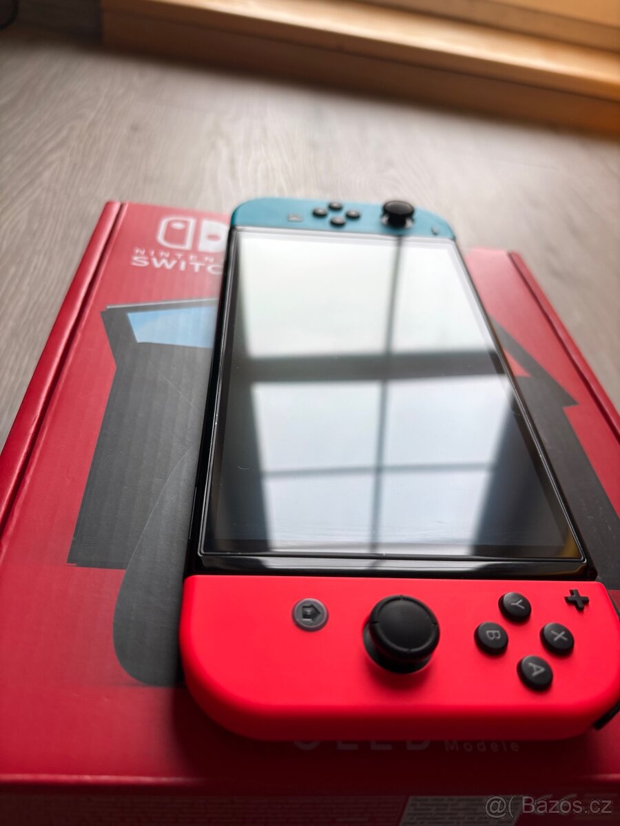 Nintendo Switch Oled + Zelda + pouzdro - 2