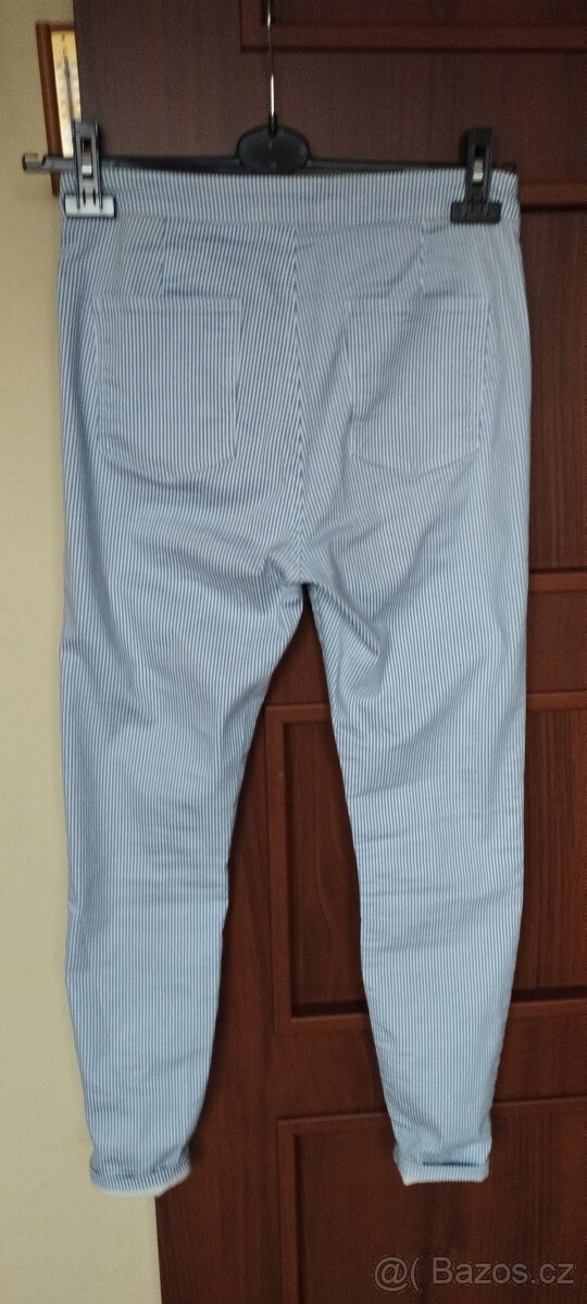 Strečové kalhoty Sinsay - 2