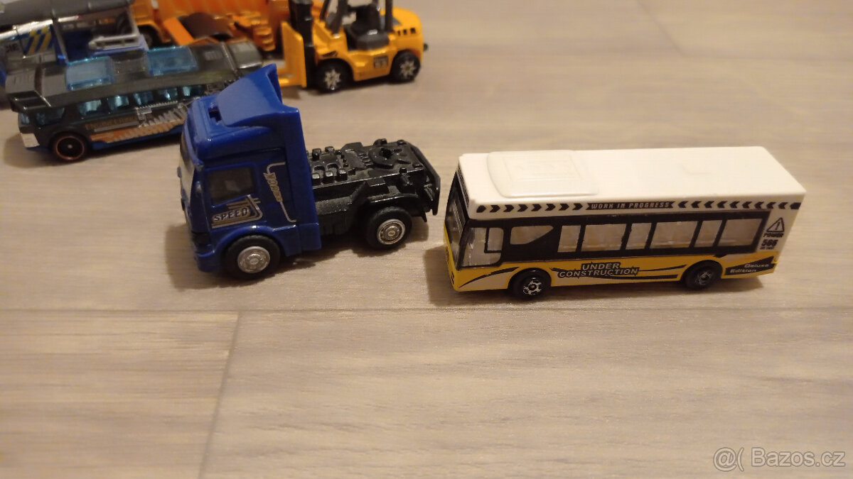 Sada autíček 10 ks (sada č. 4) - 2