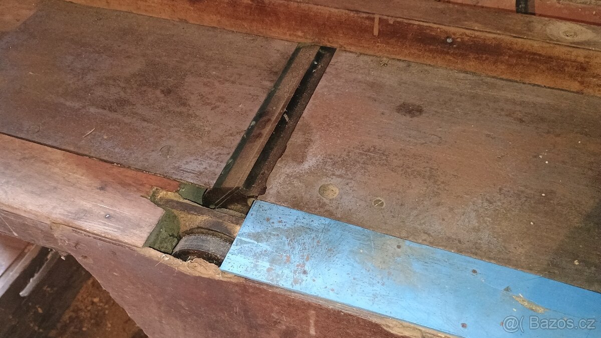 Hoblovka - srovnávačka - 2