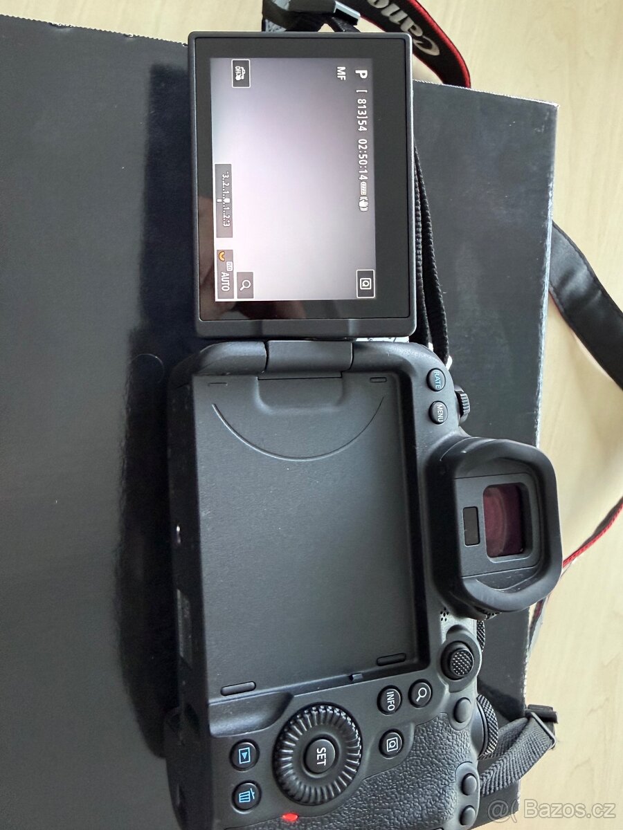 Canon EOS R6 Mark II - 2