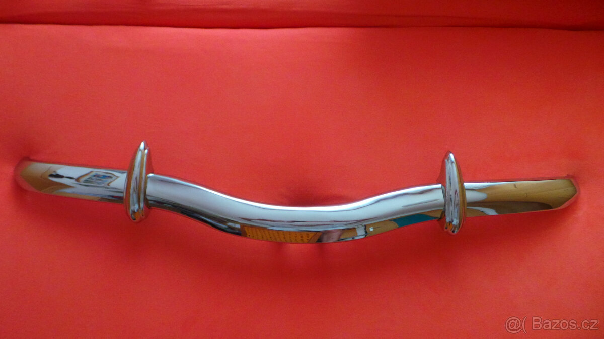 Škoda Popular nárazník kapotový znak a těžítko Porsche - 2