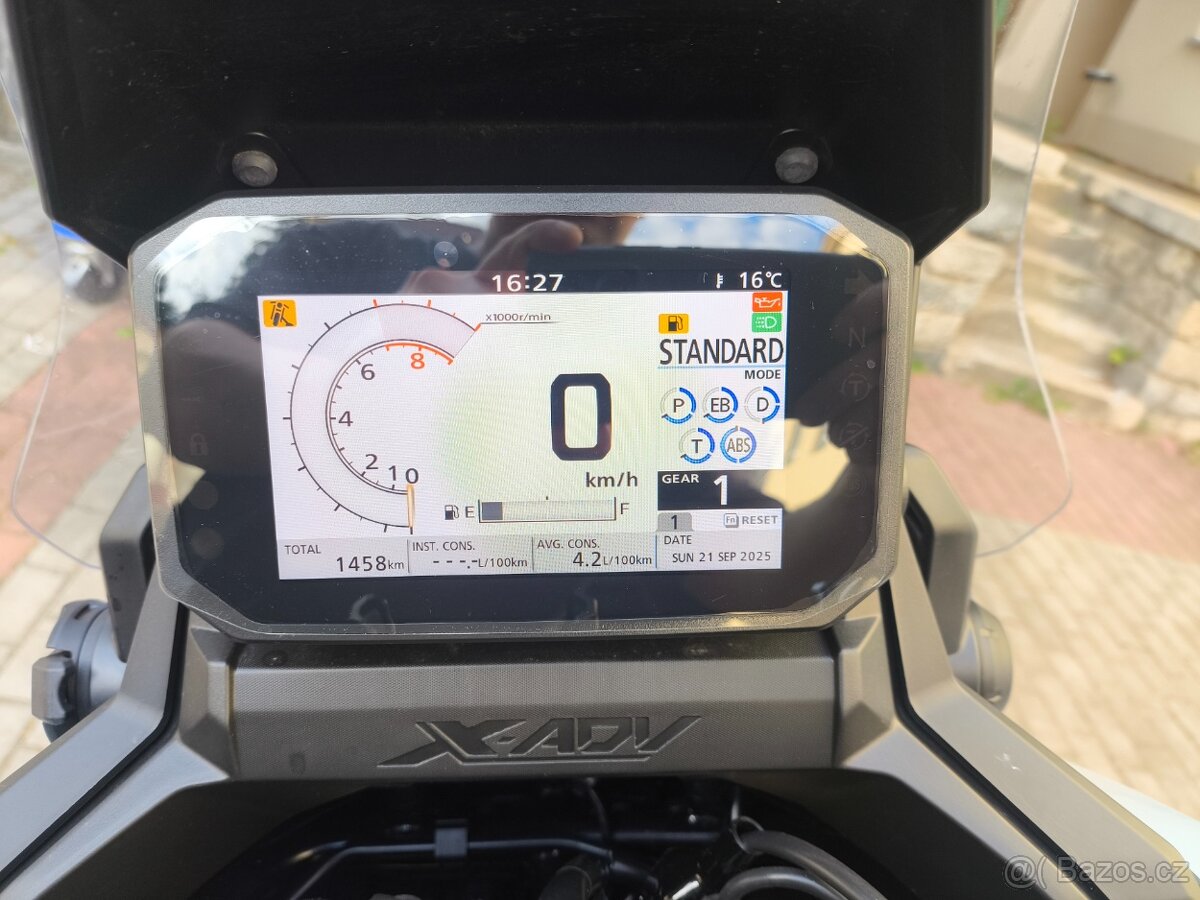 Honda X-ADV 750 - 2
