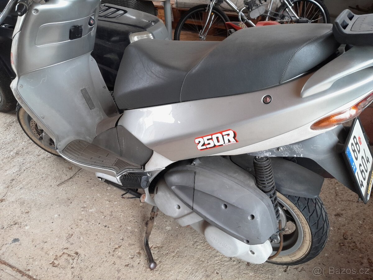 Aprilia leonardo - 2