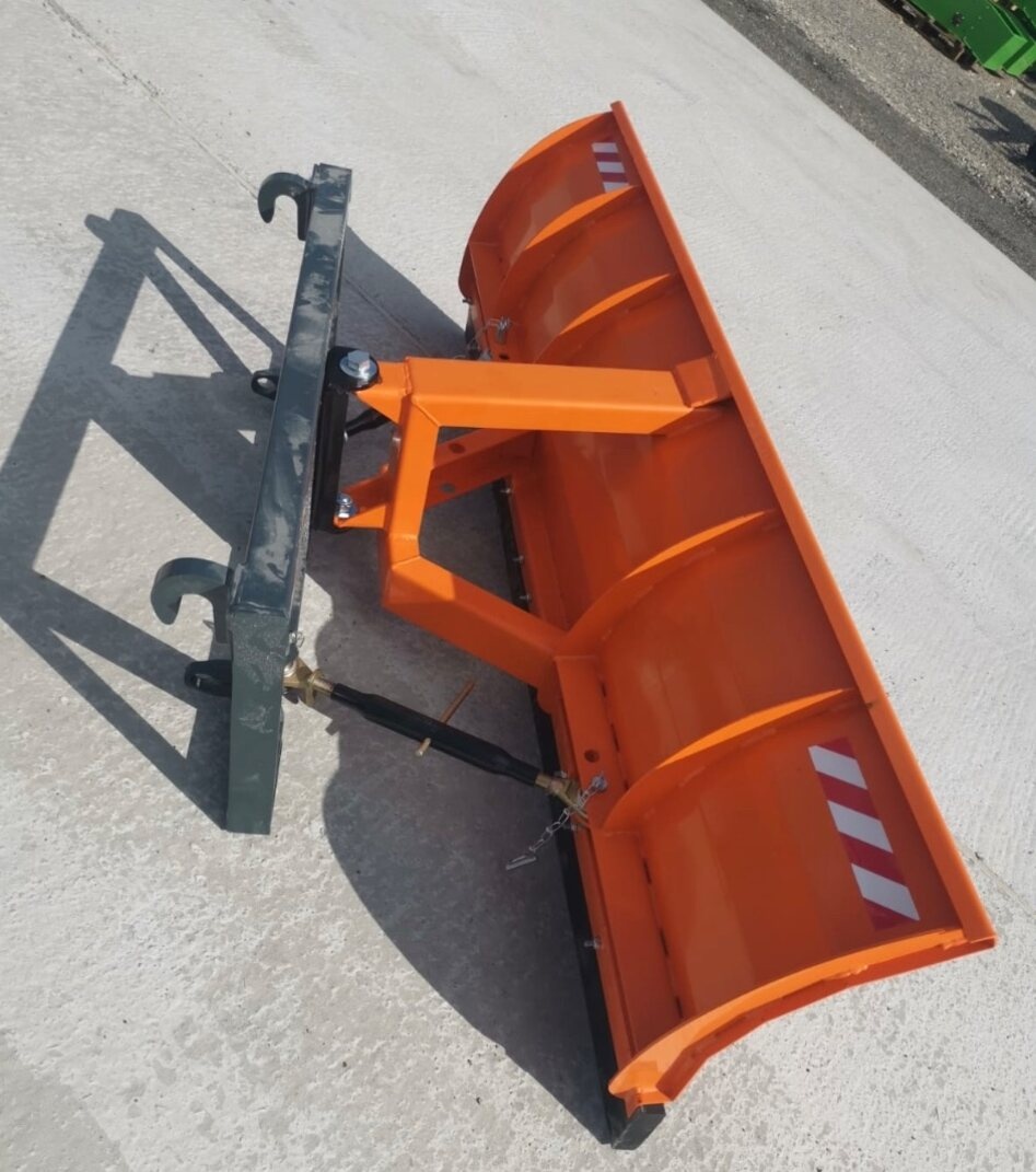 Pluh na traktor - 2