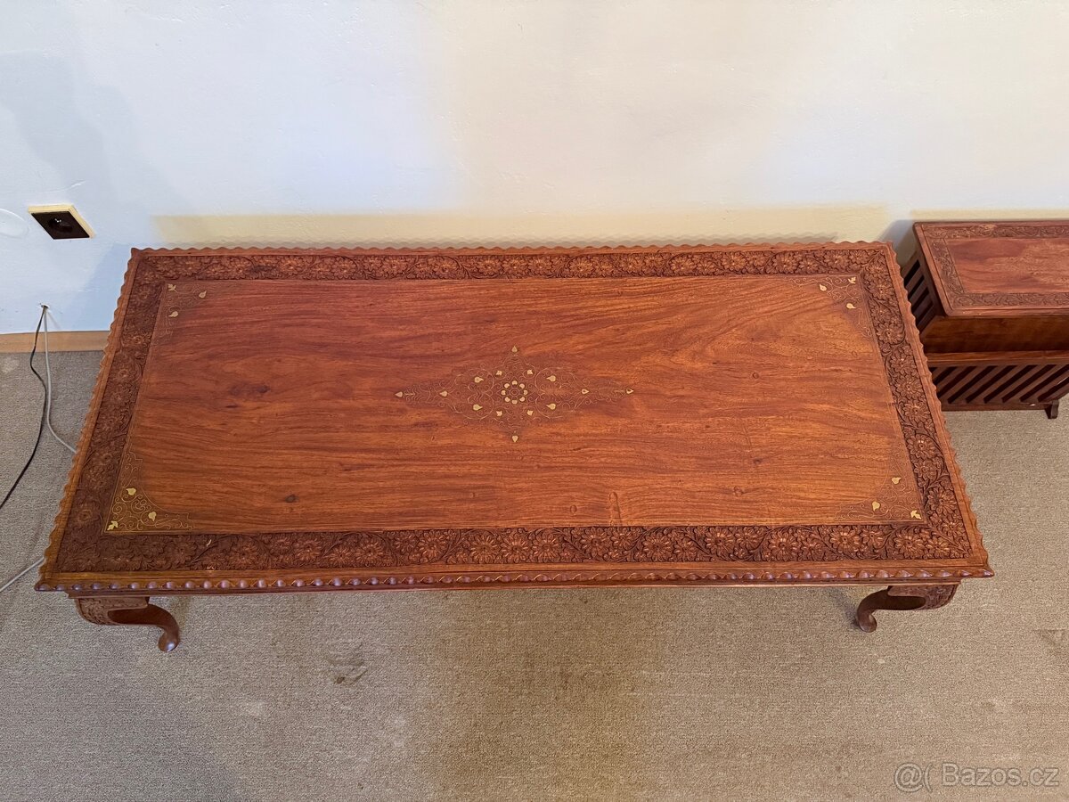 Konferenční stolek - 2