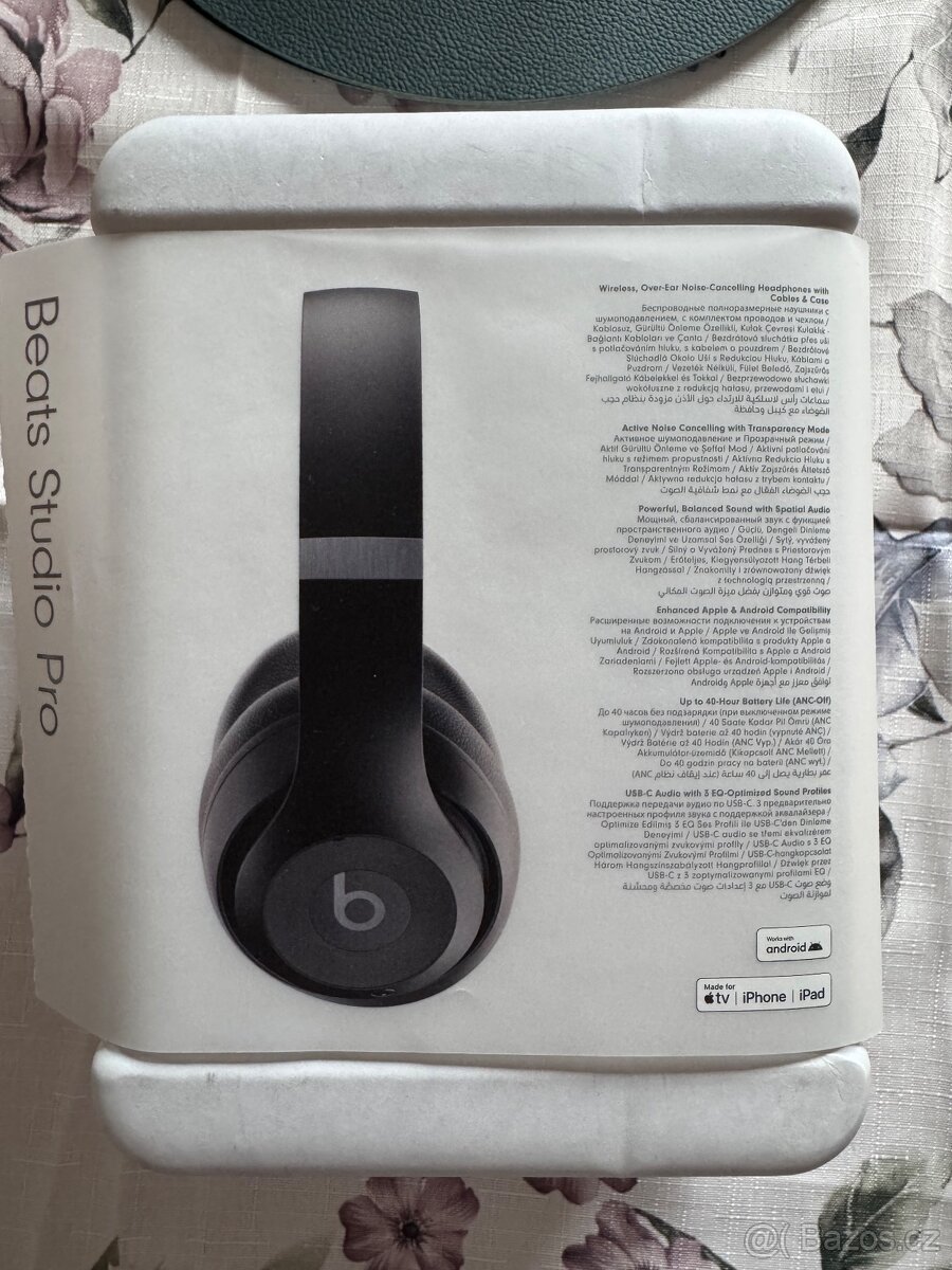 Apple Beats Studio Pro černé - 2