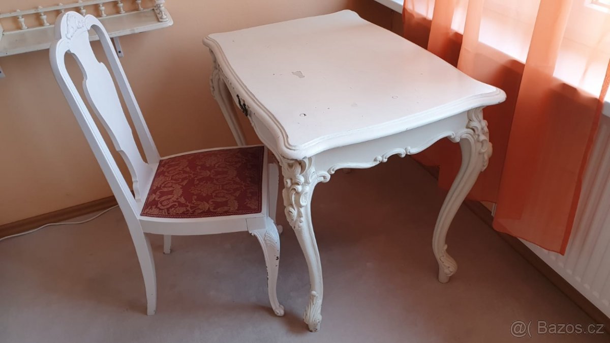 historický nábytek - bílá ložnice - 2