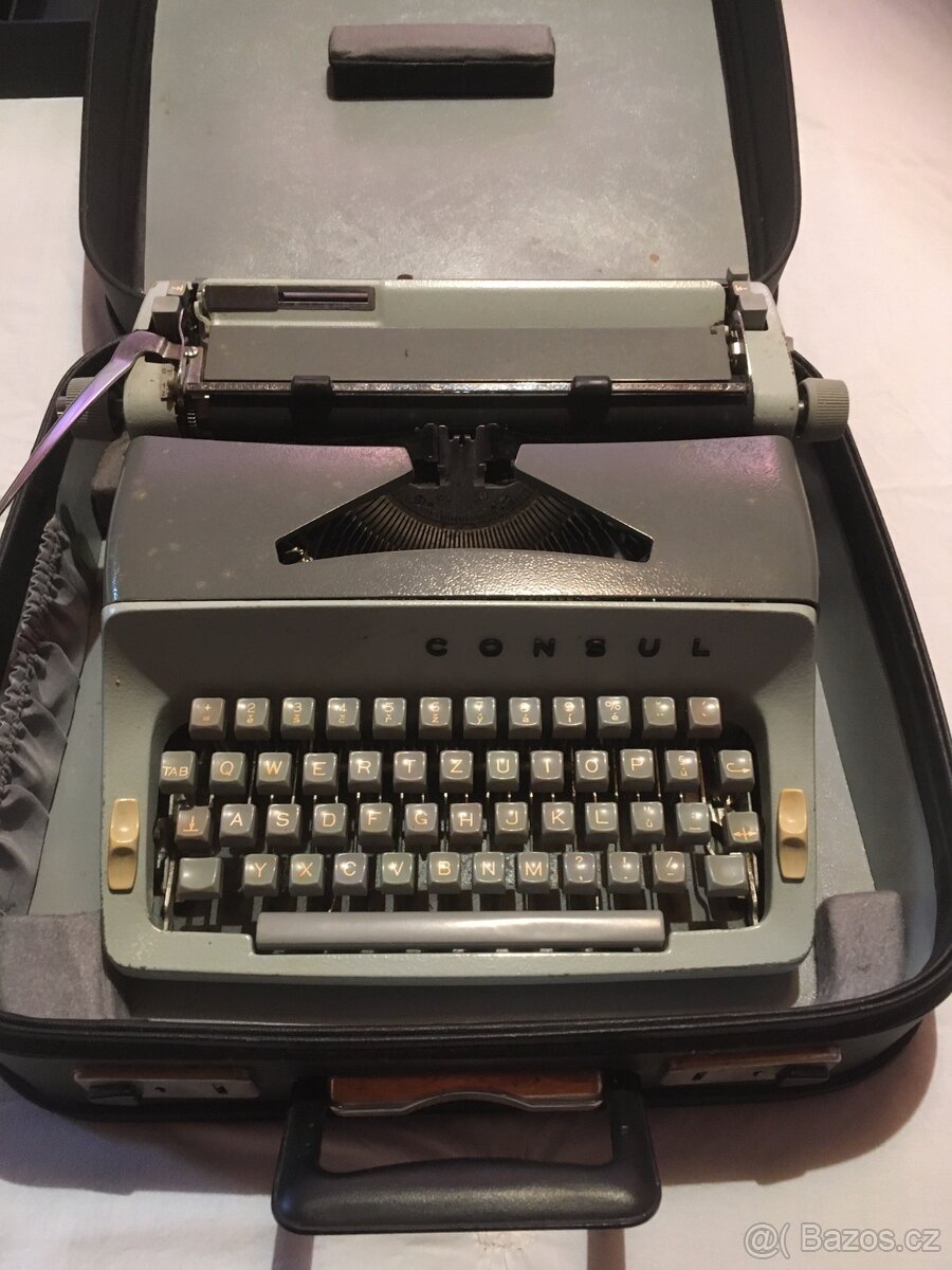 Psací stroj Consul - 2