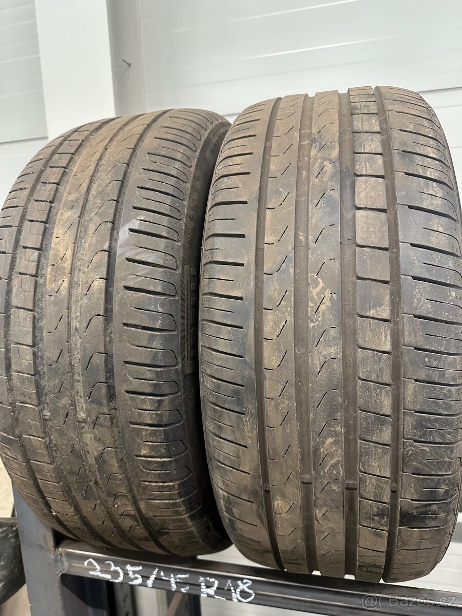 Pneu Pirelli 235/45R18 94W - 2