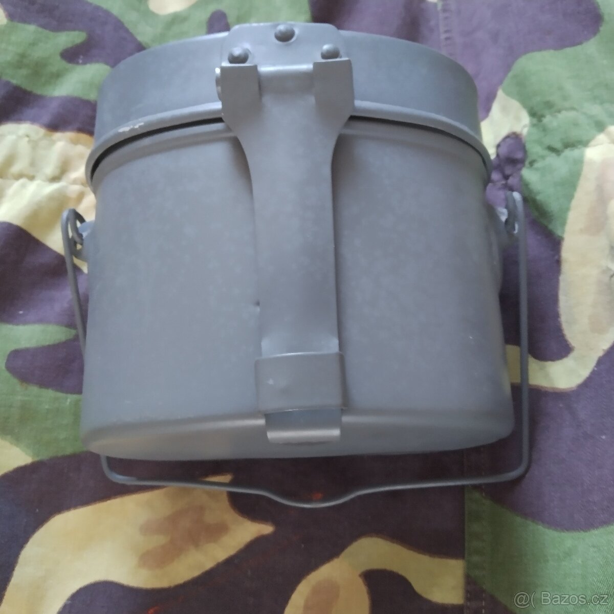 Německý vojenský ešus skladová nva ndr - 2
