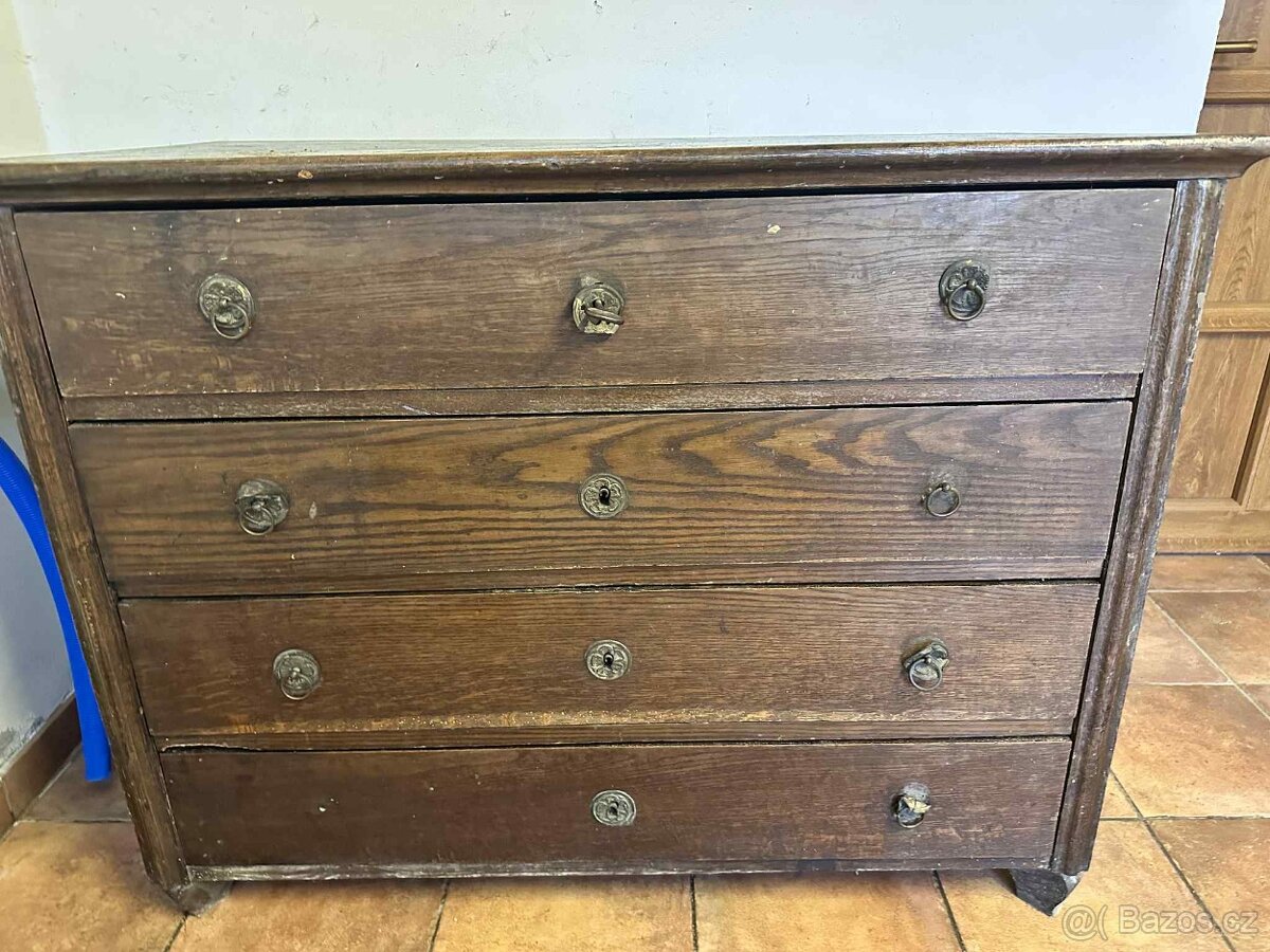 Komoda a truhla k renovaci - 2