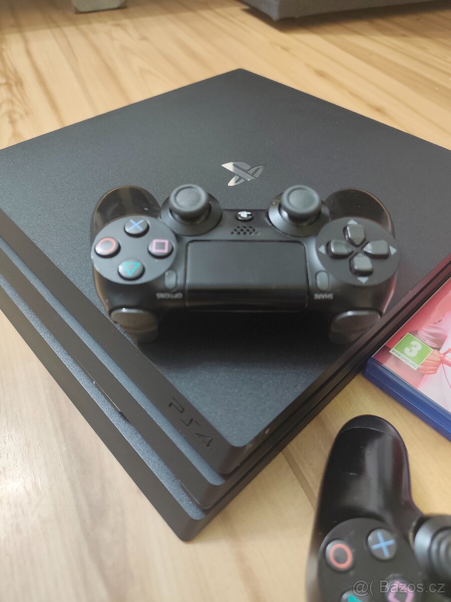 PlayStation 4 Pro – 1TB, 2x ovladač - 2
