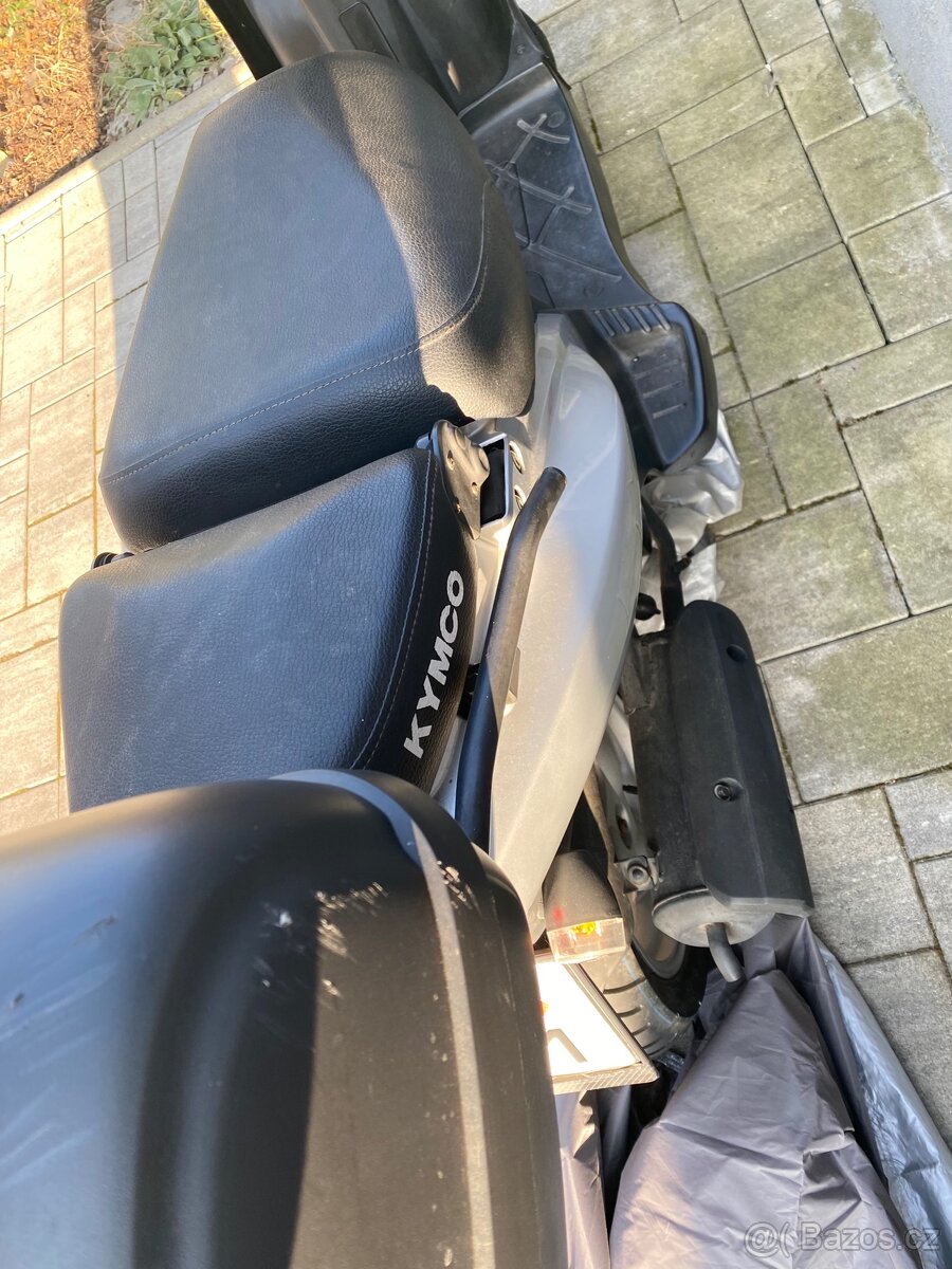 Skutr Moped Kymco Agility 50 4T - 2