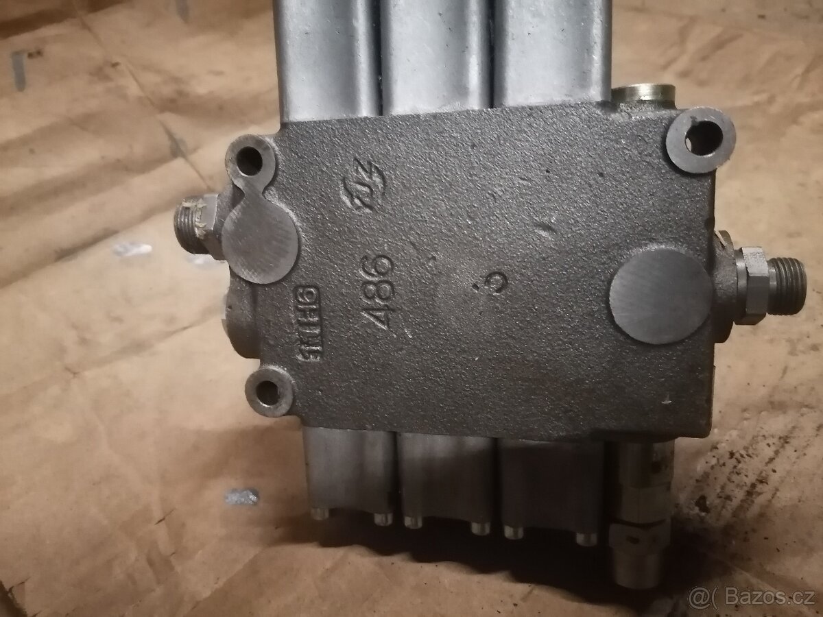 Hydraulicky rozvadec - 2