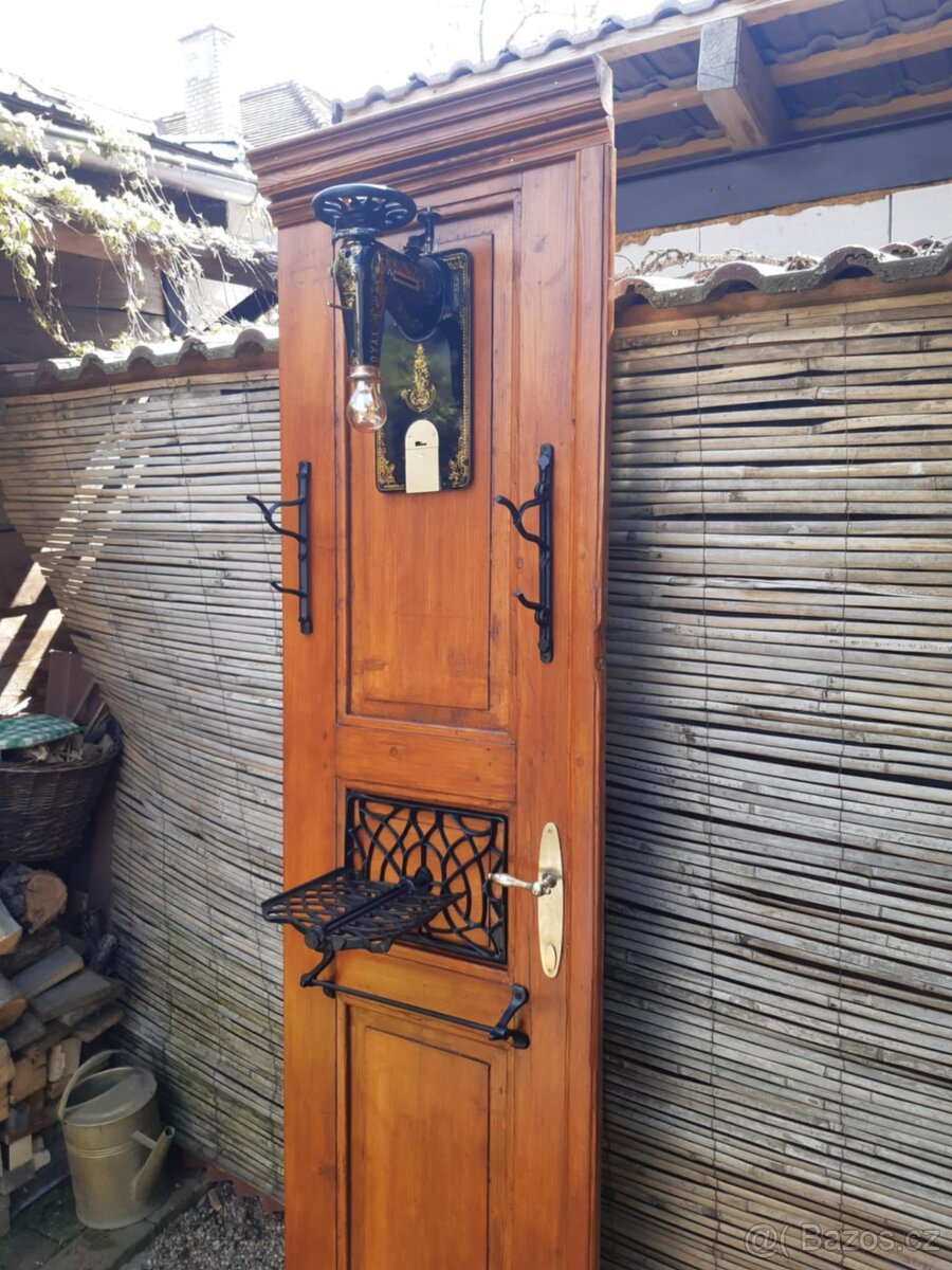 Retro předsíňová stěna se světlem - 2