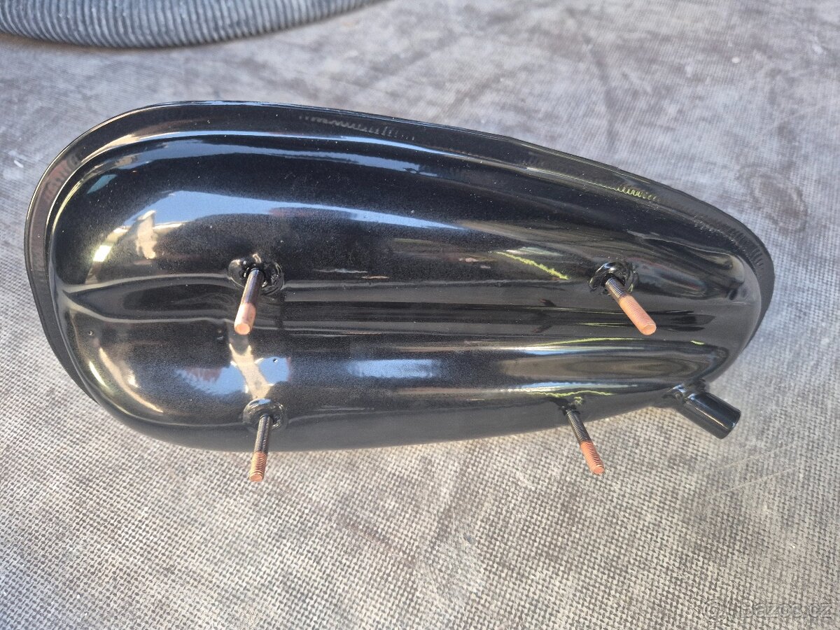 Nádrž na motokolo - 2