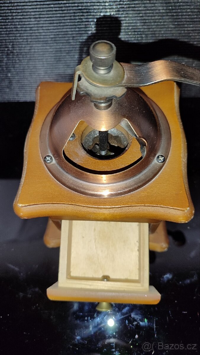 Retro kávový mlýnek - 2