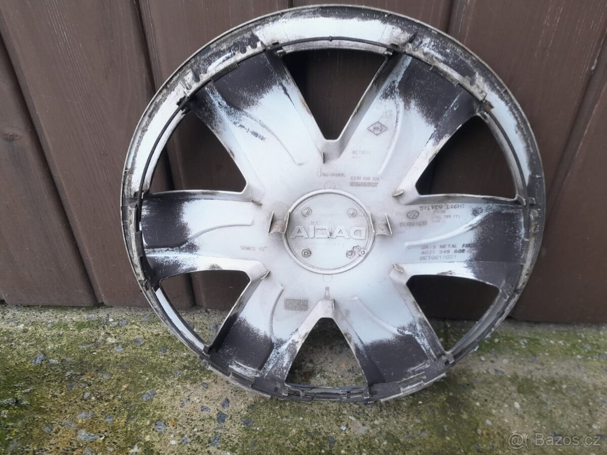 Poklice Dacia 15" (1ks) - 2