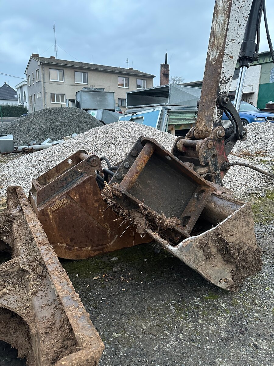 Hydraulické kladivo HM033T - 2