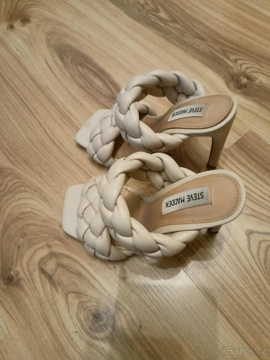 Různé značky a druhy bot - 2